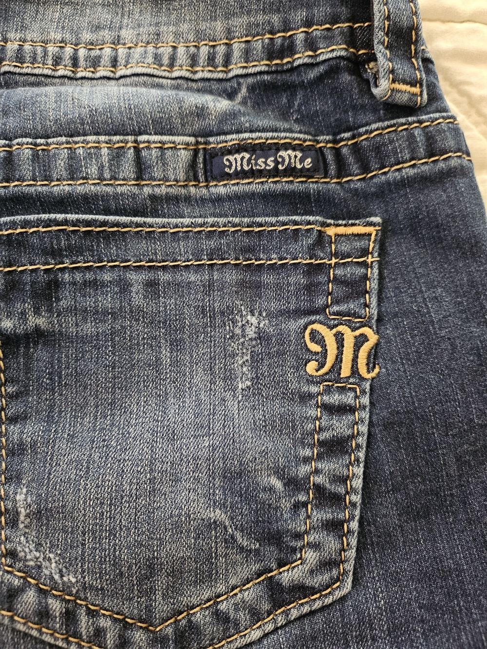 Miss Me Embroidered Cuffs 'Signature Ankle Skinny' Distressed Jeans - Size 30 - Picture 9 of 10